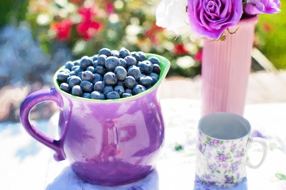 Blueberries in a cup